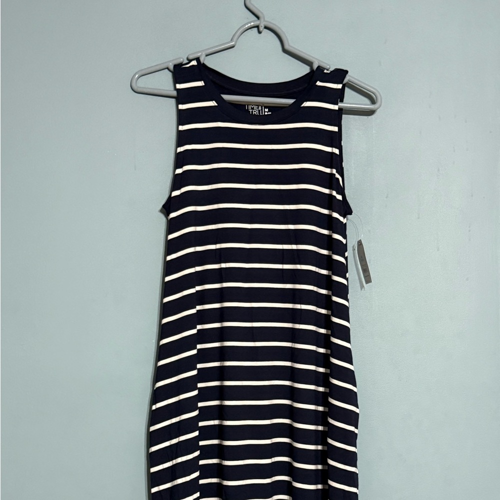 SELLING TIME & TRU DRESS For WOMEN SIZE XS STRIPED NWT SLEEVELESS  NAVY BLUE